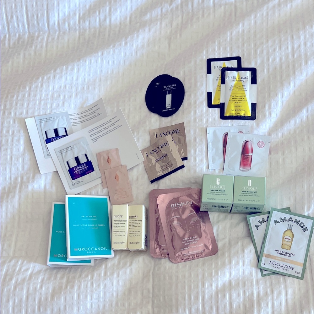 Assorted Skincare Sample Set - 22 piece